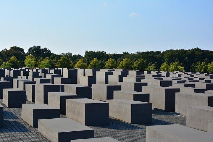 Berlin History and Highlights Sightseeing Tour