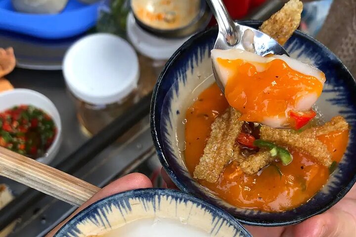 Super Niche Private Walking Street Food Tour in Ho Chi Minh City