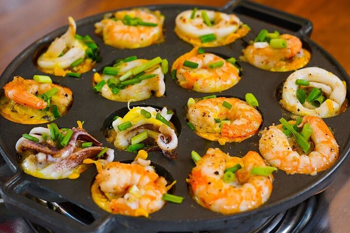 Super Niche Private Walking Street Food Tour in Ho Chi Minh City