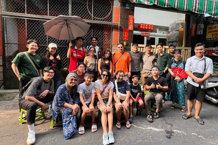 Super Niche Private Walking Street Food Tour in Ho Chi Minh City