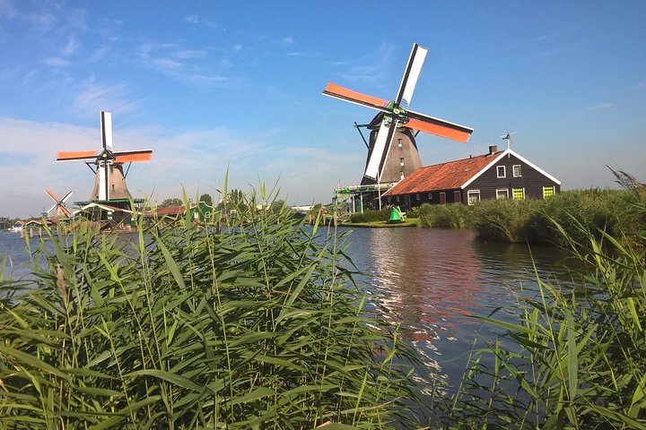 Zaanse Schans Windmills, Clogs and Dutch Cheese tour from Amsterdam