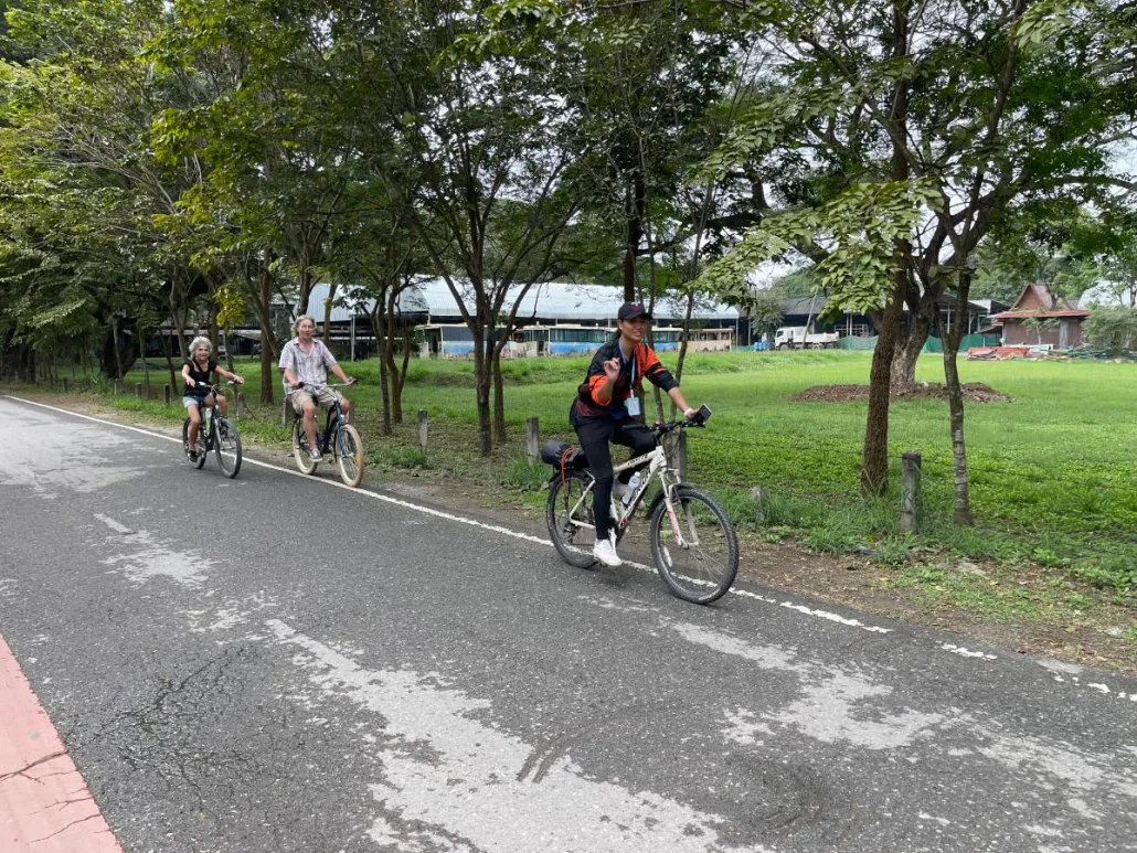 Ayutthaya City Culture - bike ride through the historical park