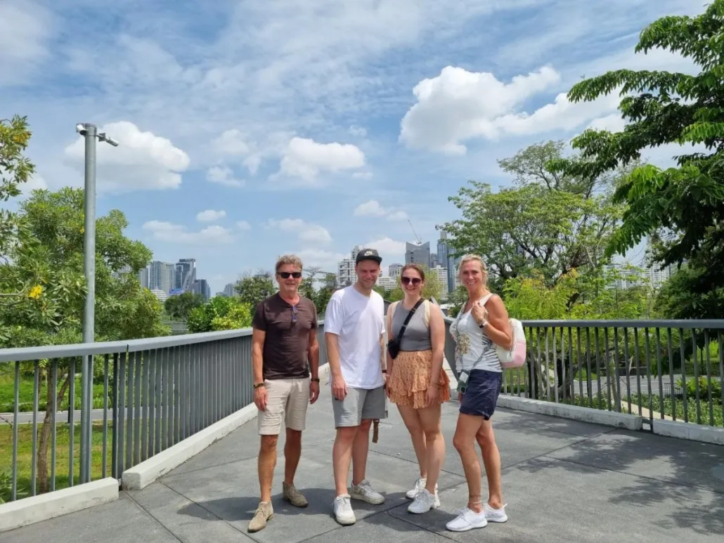 Bangkok City Culture Cycle tour - Bike through the heart of Bangkok's business districts