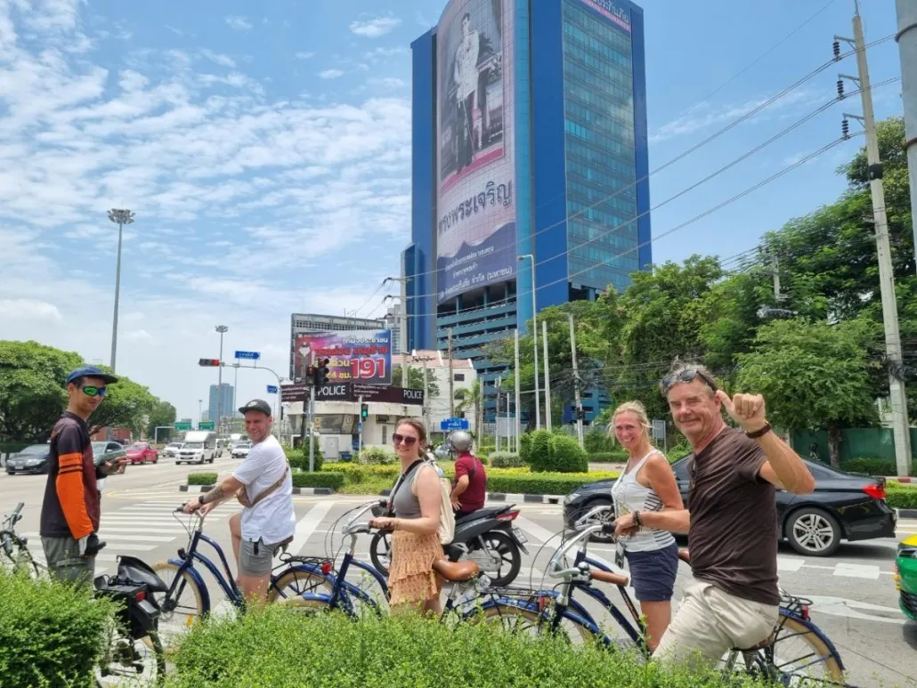 Bangkok City Culture Cycle tour - Bike through the heart of Bangkok's business districts