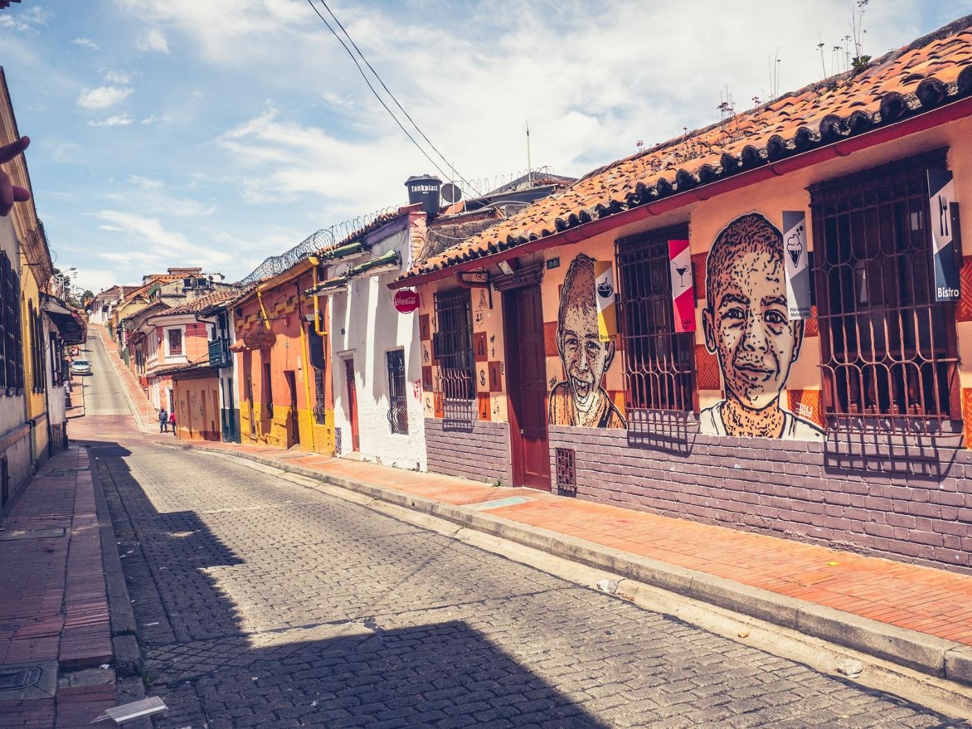 Bogotá City Tour with Bolivar Square, Botero, Gold Museum, Monserrate & Usaquén