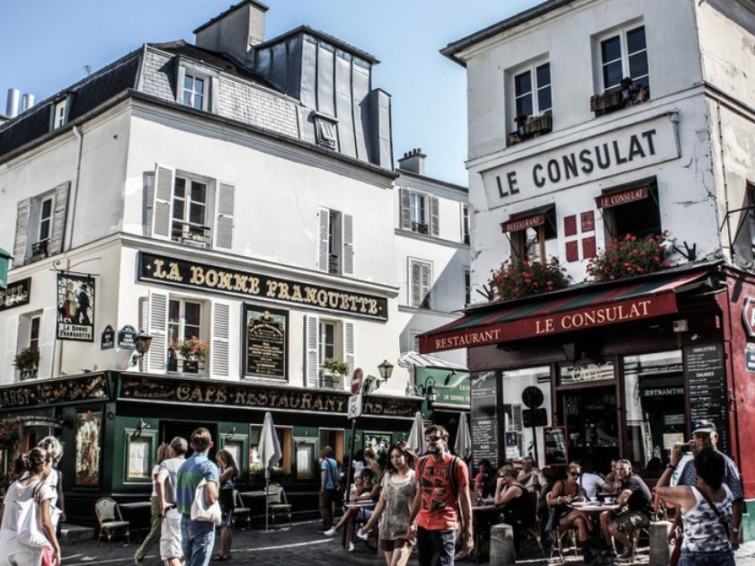 Semi-private Montmartre Guided Walking Tour